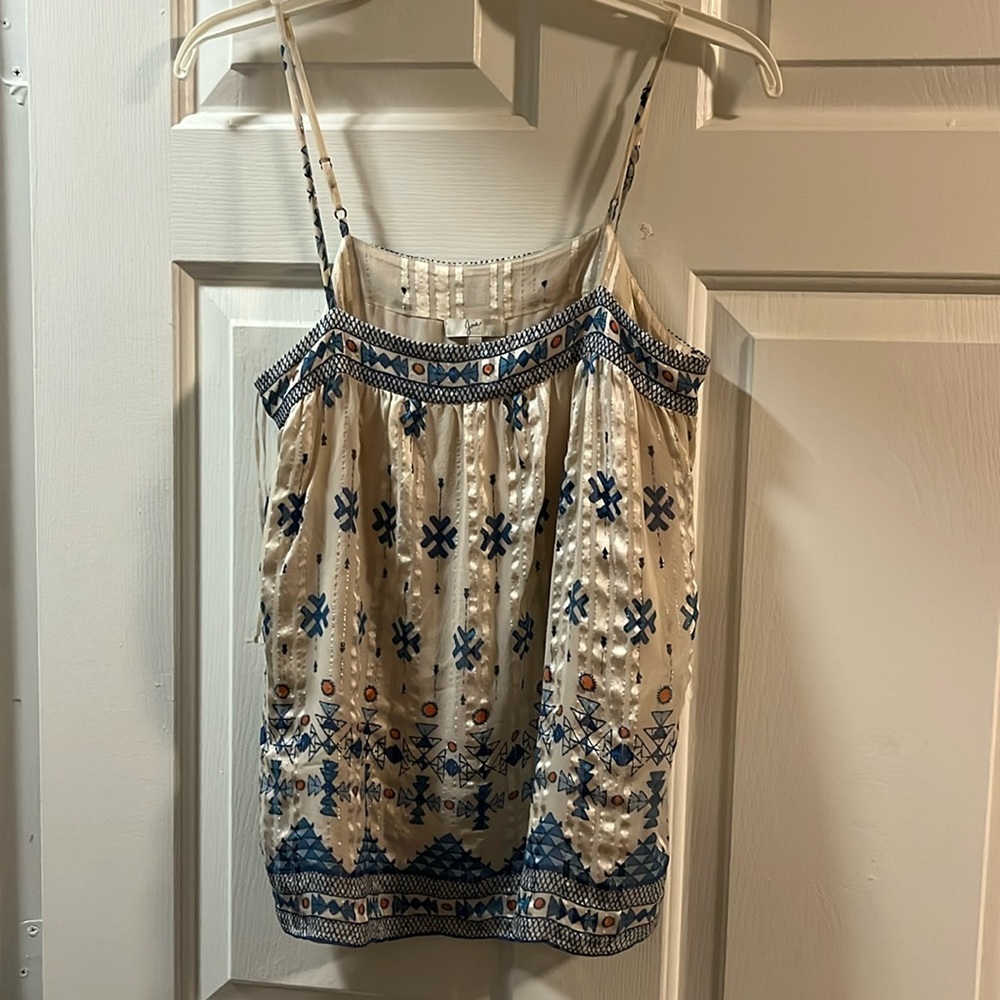 Joie tank with metallic stitching